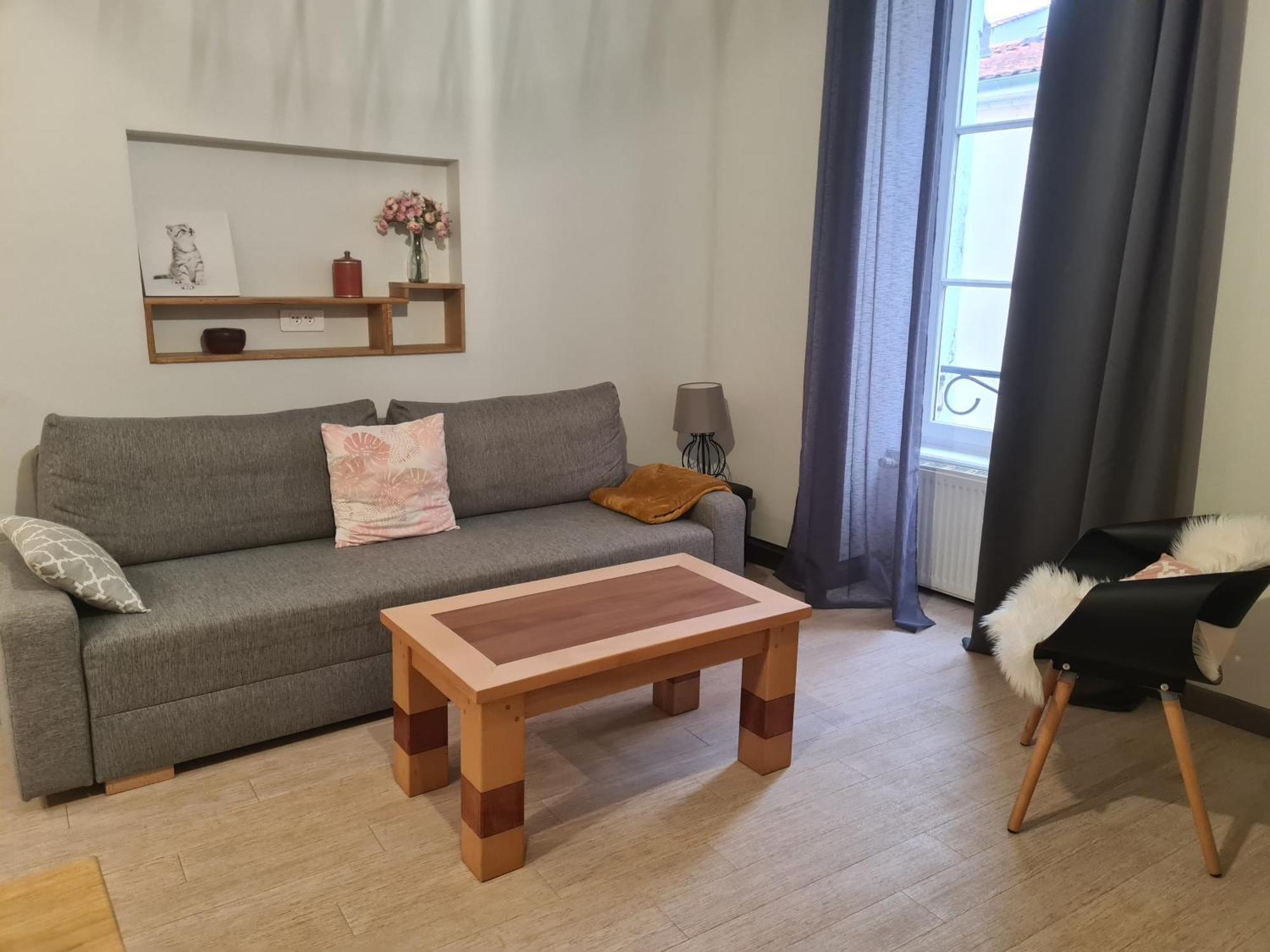 Appartement Hyper-Centre Issoire Exterior photo